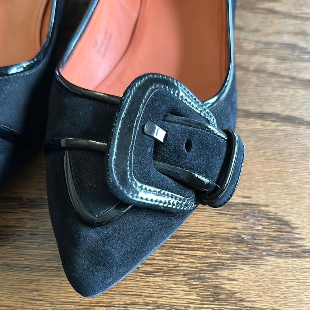Via Spiga Elegant Black Suede Women's Flats - Picture 3 of 6